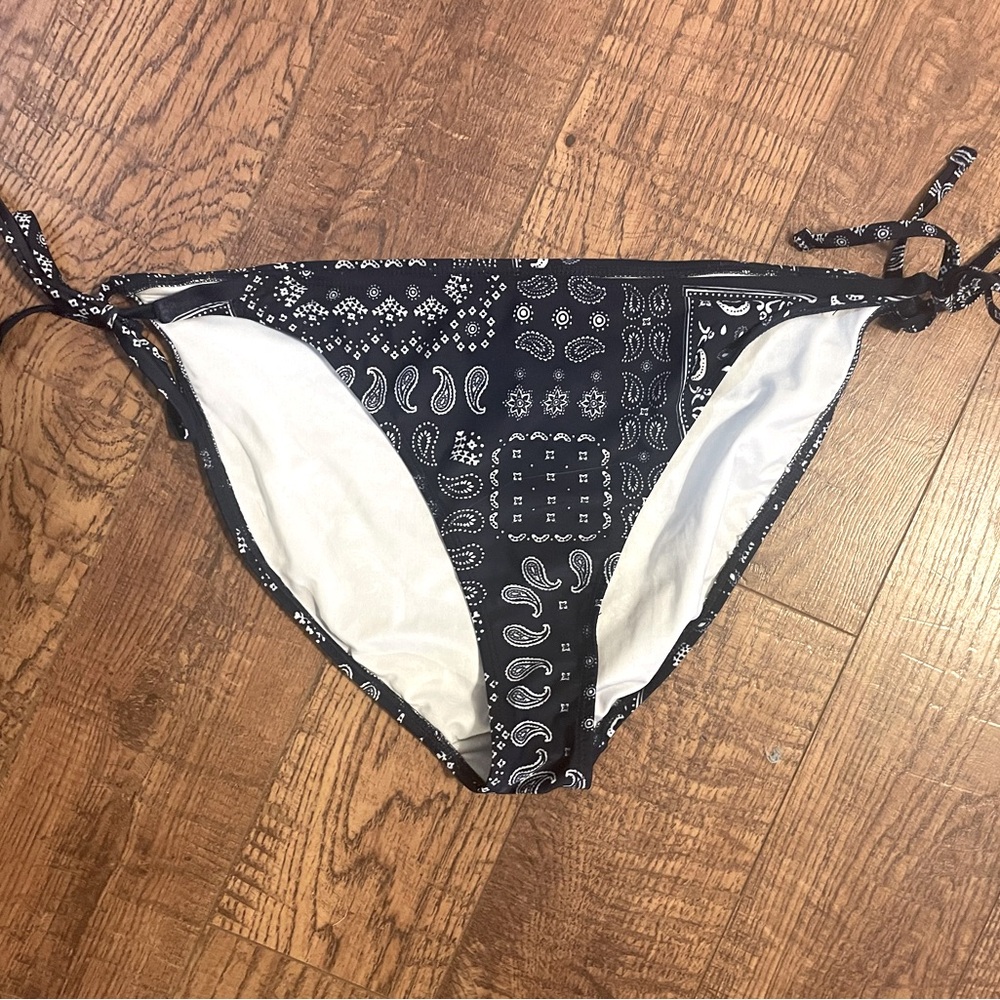 Old Navy Bikini Bottoms